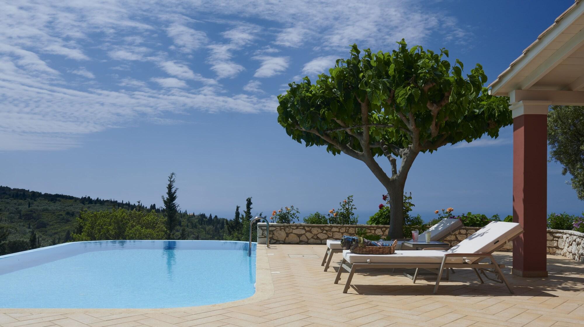 Art Blue Villas Tsoukaladhes Exterior photo